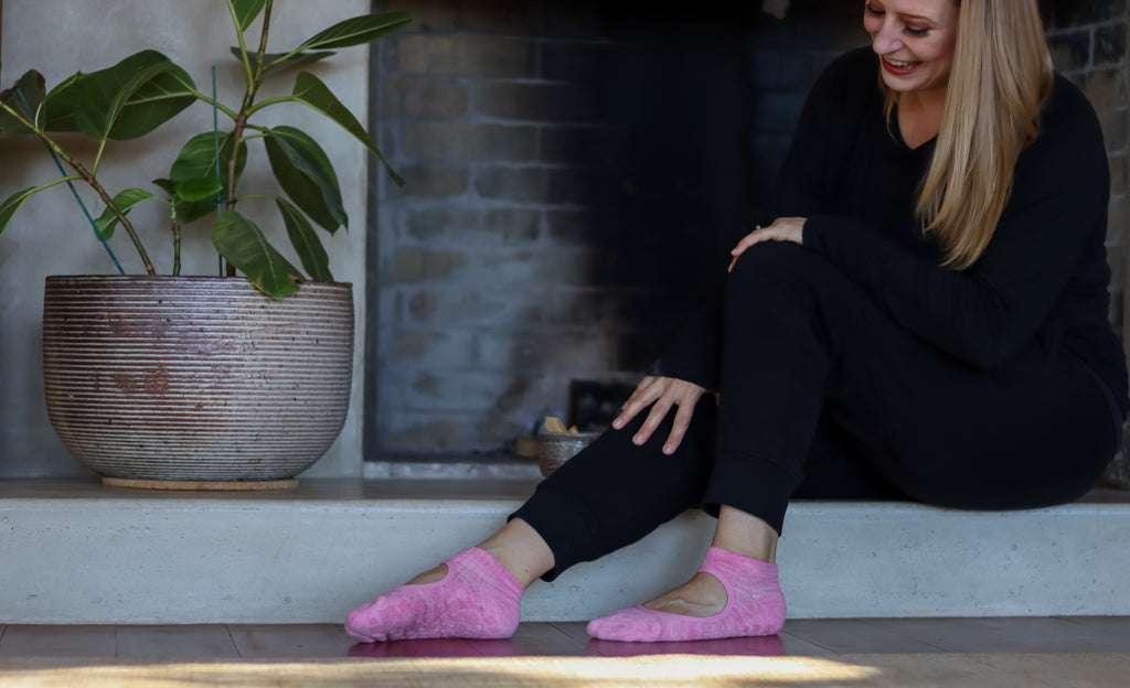 Core Chaud Ballet Grip Sock in Pink with Coral Grips